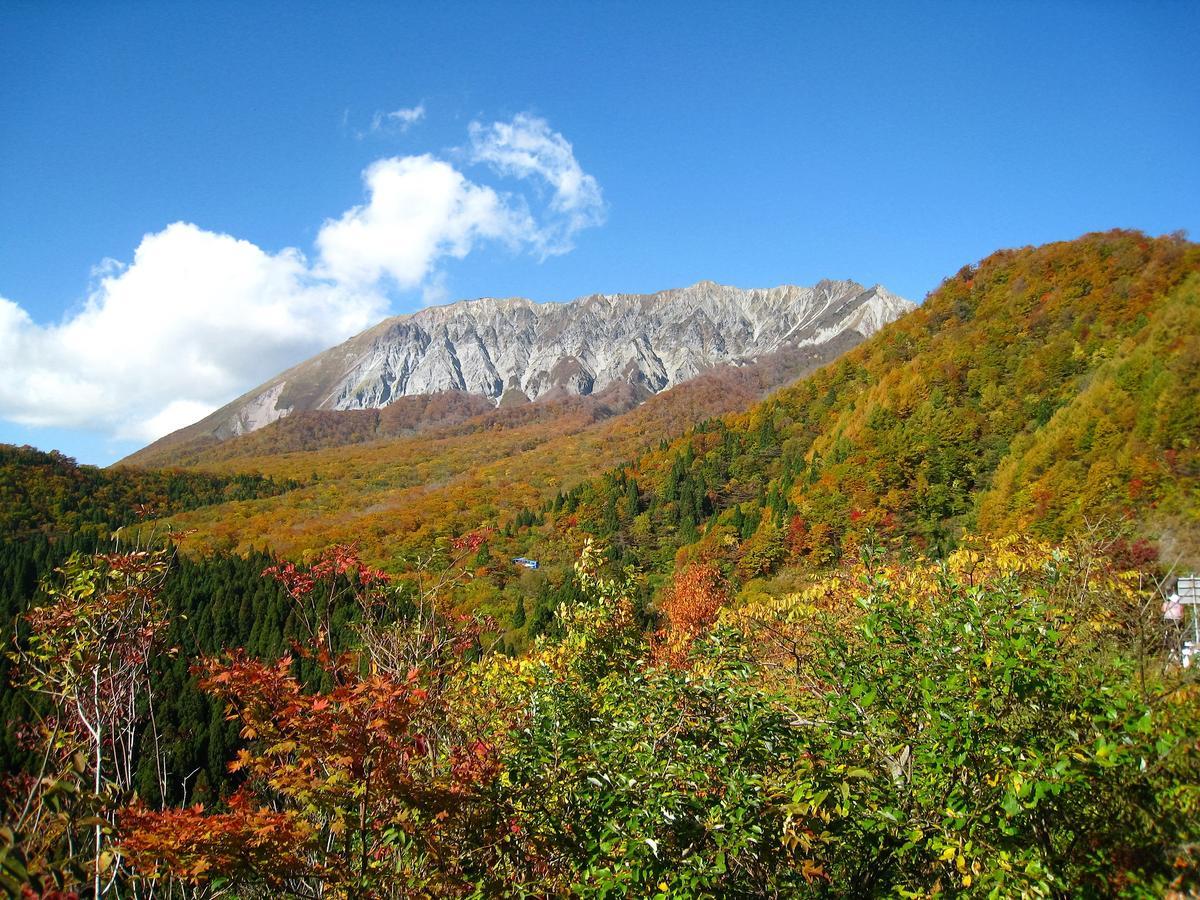 ロッヂサノ 大山町 エクステリア 写真